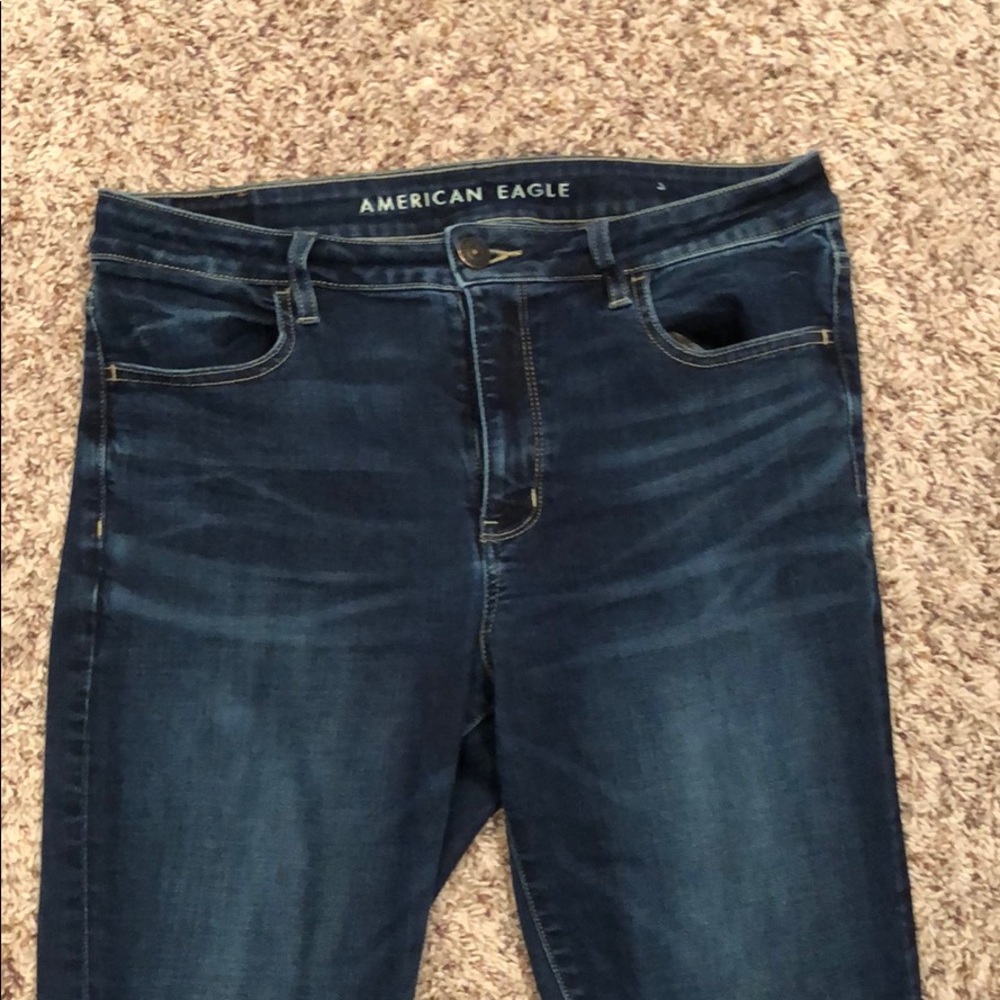American Eagle High-Waisted Jeans